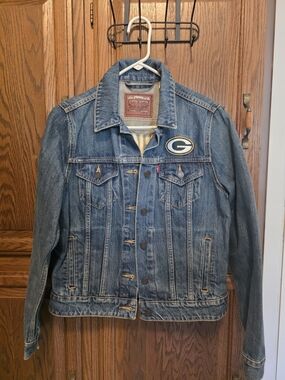 Levi's Blue Denim Trucker Jacket with Green Bay Packers Patch